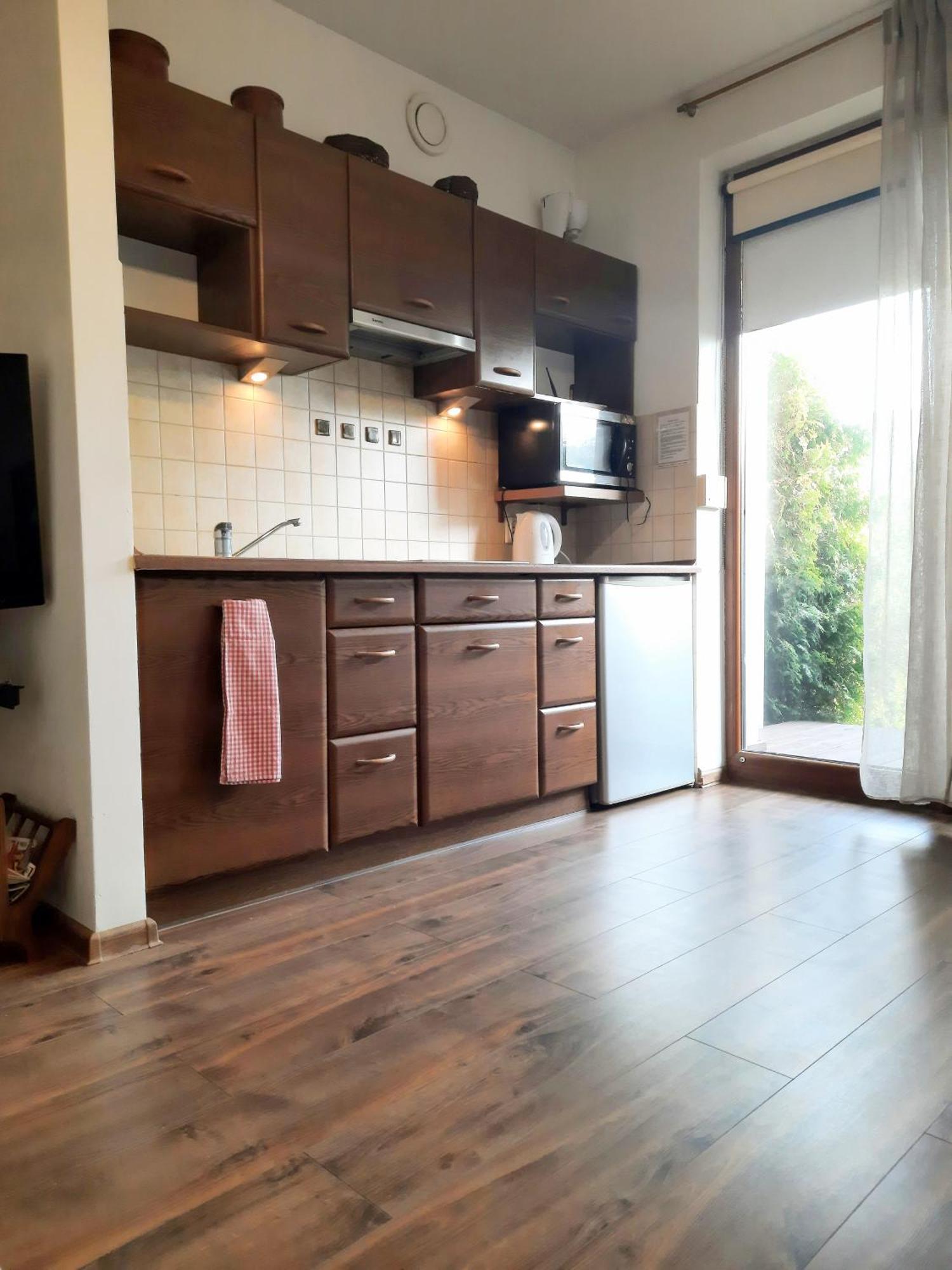 Komfortowy Apartament Dwupokojowy Z Tarasem I Garaz Ustka Exteriör bild